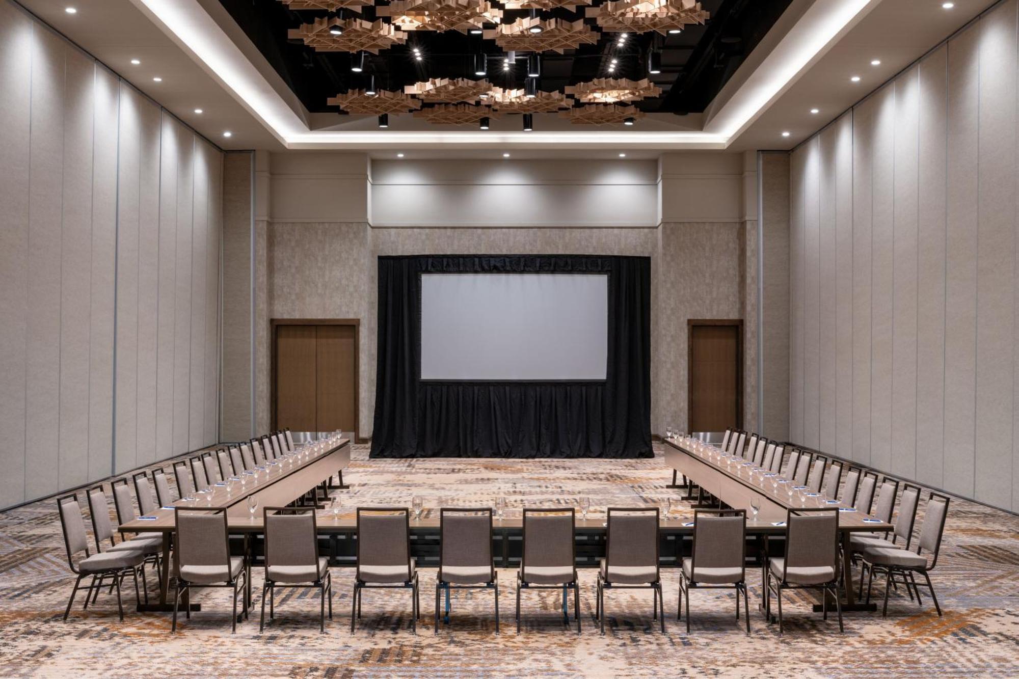 Delta Hotels By Marriott Wichita Falls Convention Center Экстерьер фото
