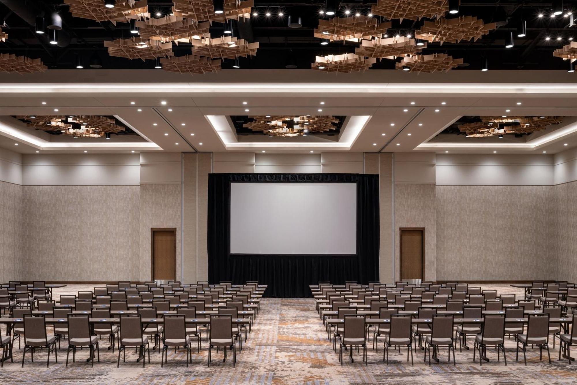 Delta Hotels By Marriott Wichita Falls Convention Center Экстерьер фото