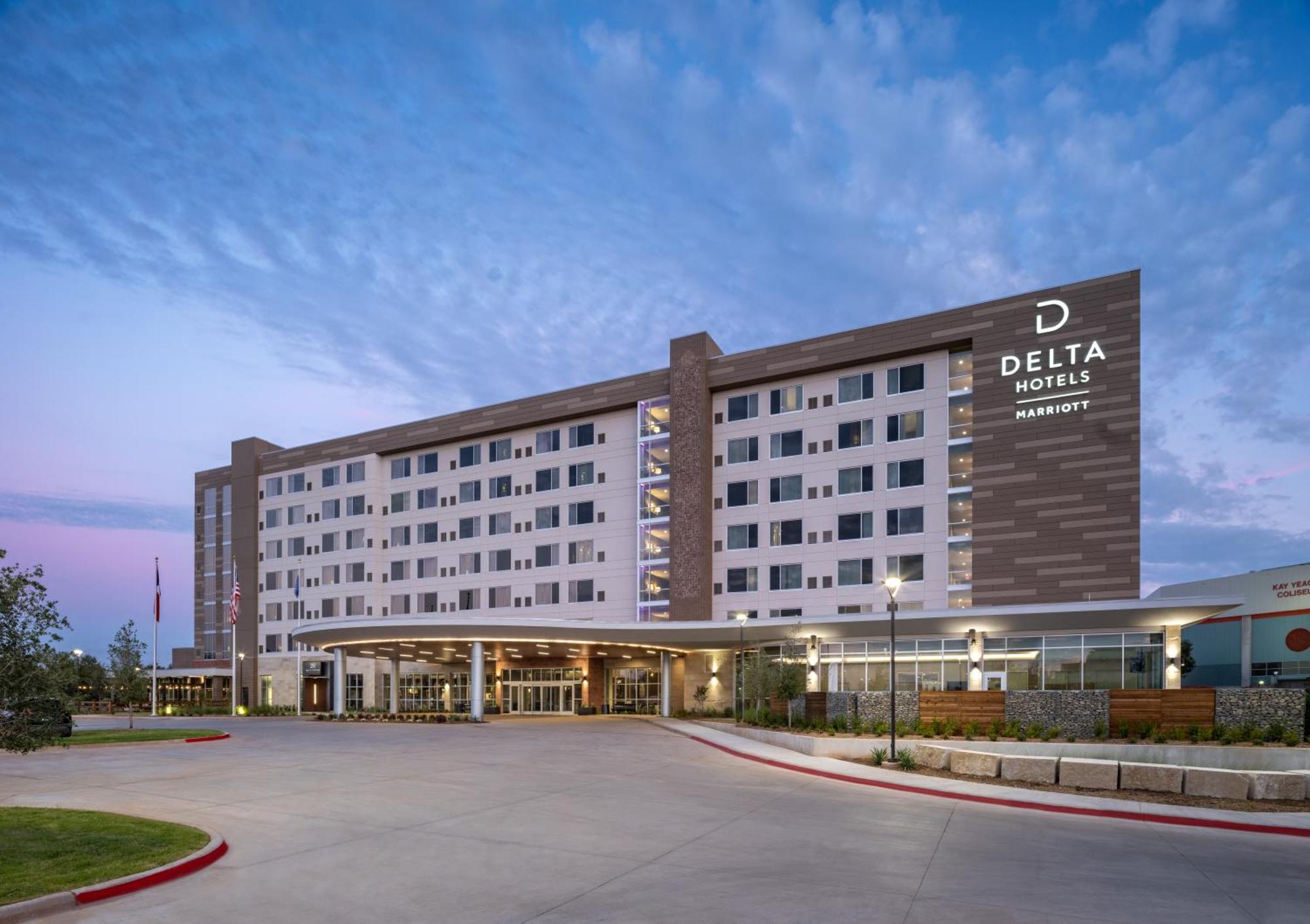 Delta Hotels By Marriott Wichita Falls Convention Center Экстерьер фото